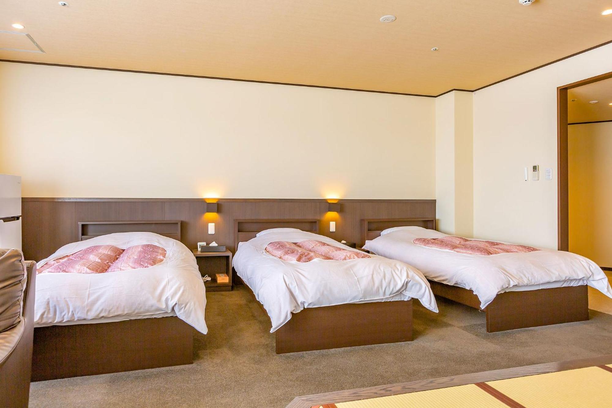 Ooedo Onsen Monogatari Kanko 3*