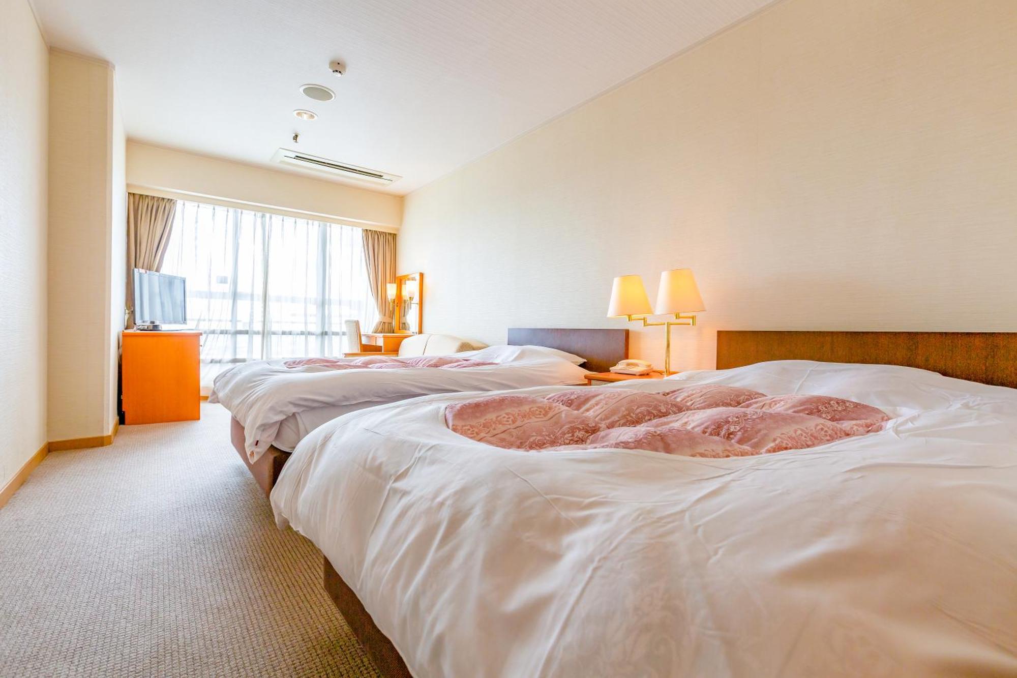 Ooedo Onsen Monogatari Kanko Hotel 3*
