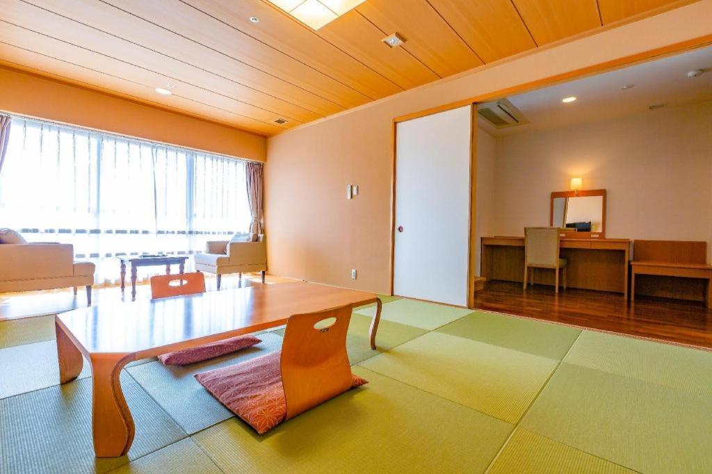 Ooedo Onsen Monogatari Kanko 3*