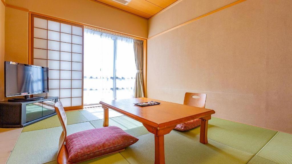 Ooedo Onsen Monogatari Kanko Hotel 3*