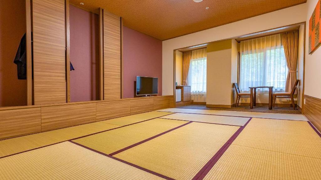 Ooedo Onsen Monogatari Kanko 3*