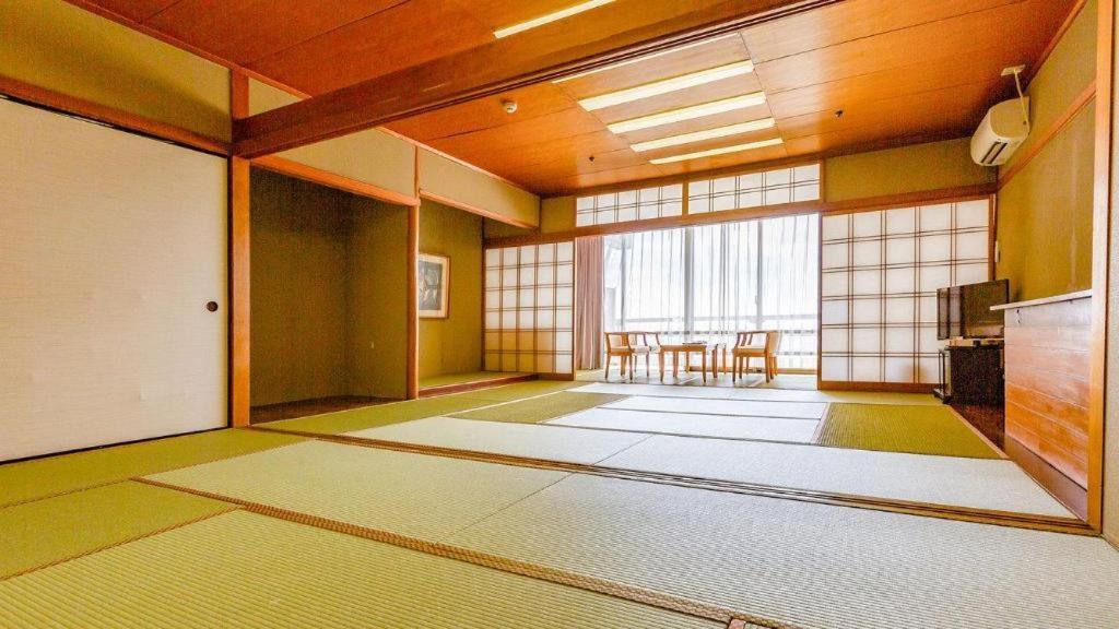 Ooedo Onsen Monogatari Kanko Hotel 3*