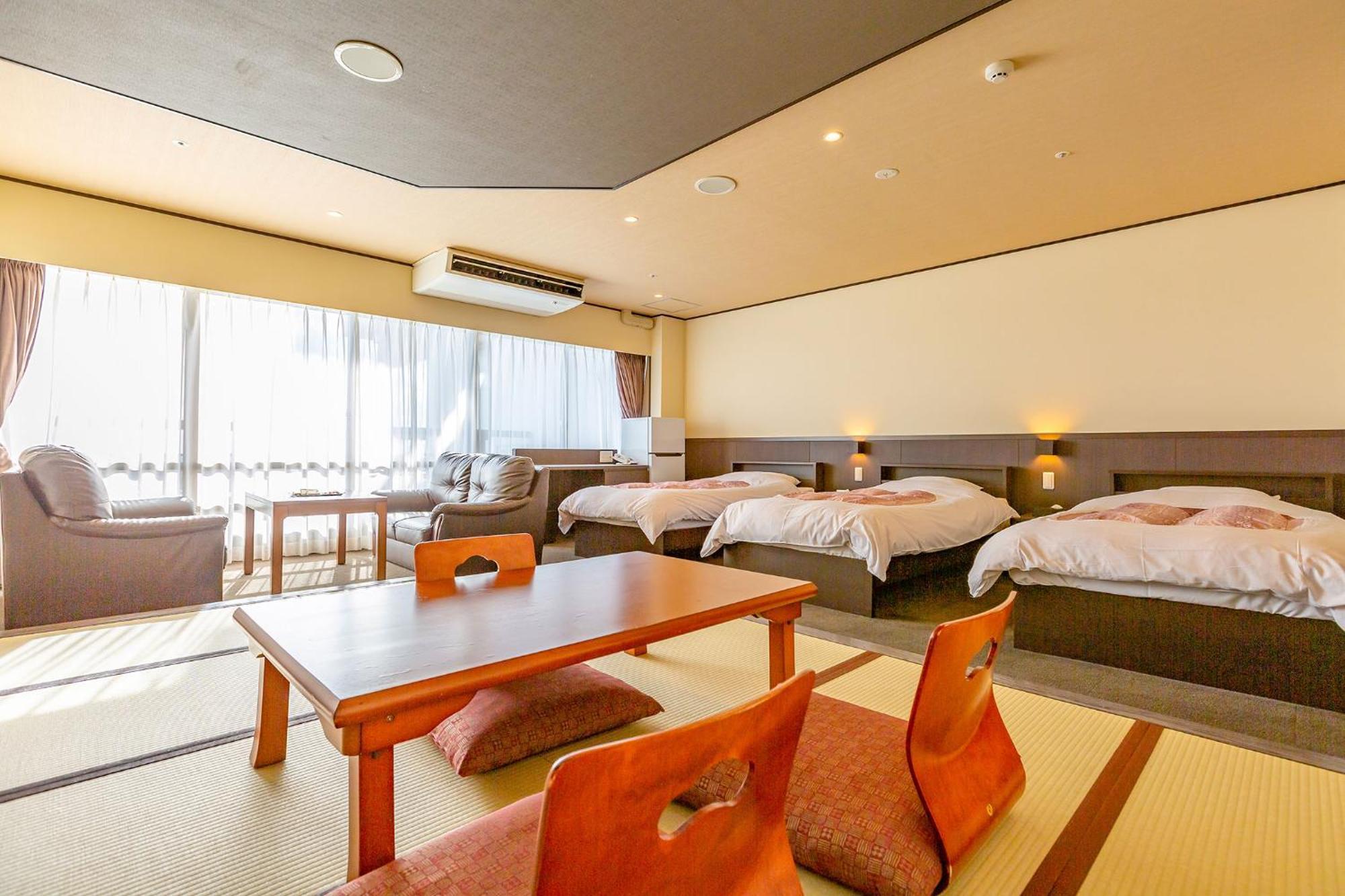 Ooedo Onsen Monogatari Kanko 3* มิโน