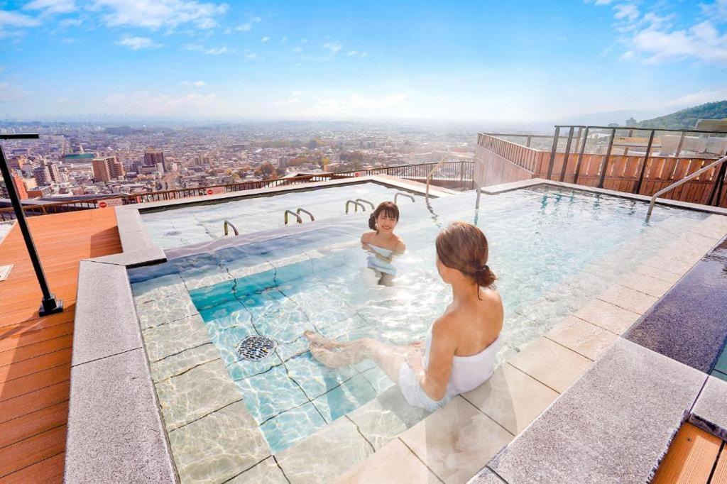 Hotel Ooedo Onsen Monogatari Kanko 3*